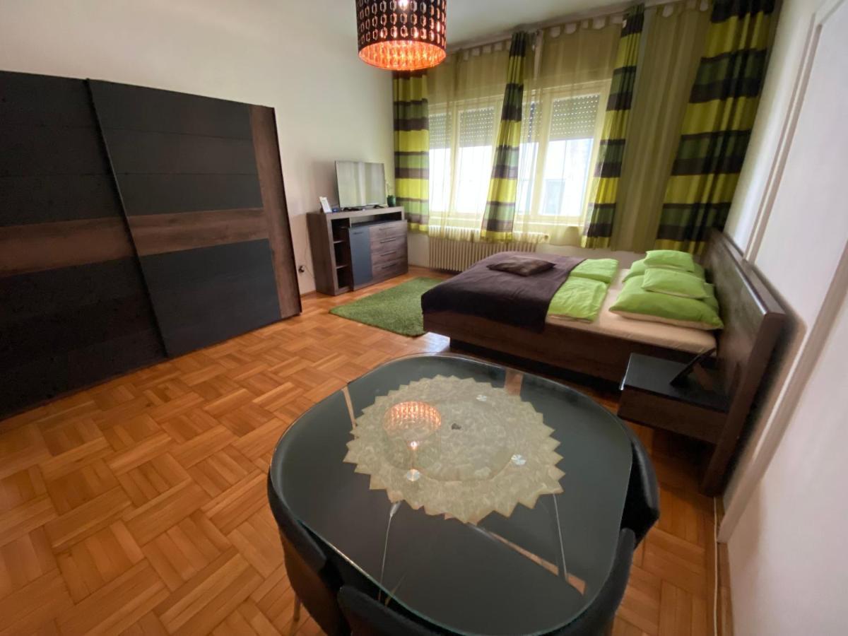 Apartment And Rooms Heart Of The City Budapest Luaran gambar