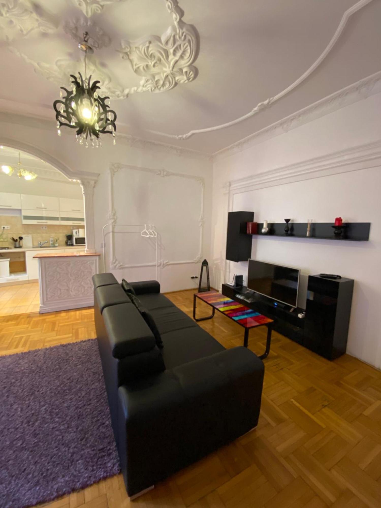 Apartment And Rooms Heart Of The City Budapest Luaran gambar