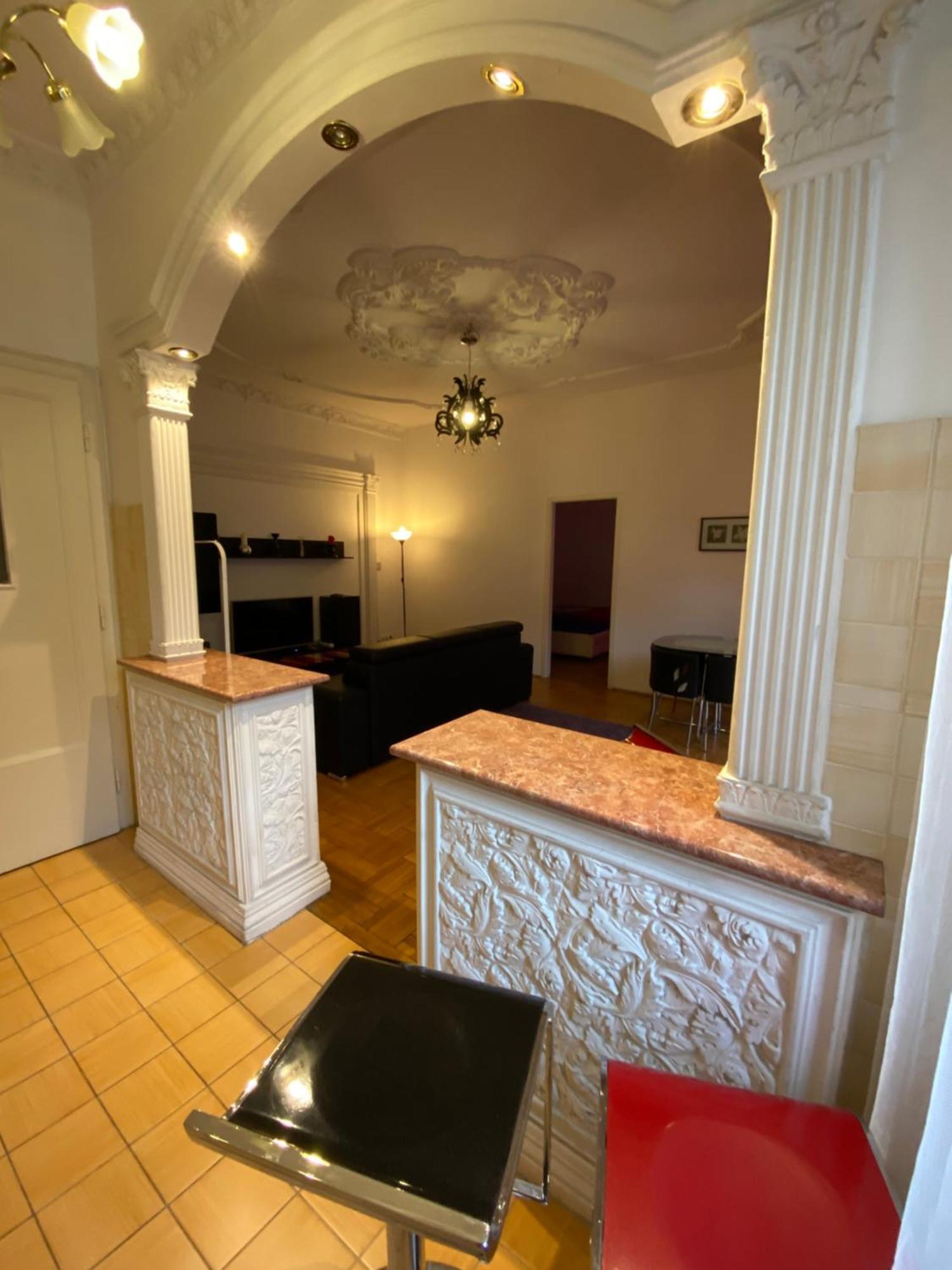 Apartment And Rooms Heart Of The City Budapest Luaran gambar