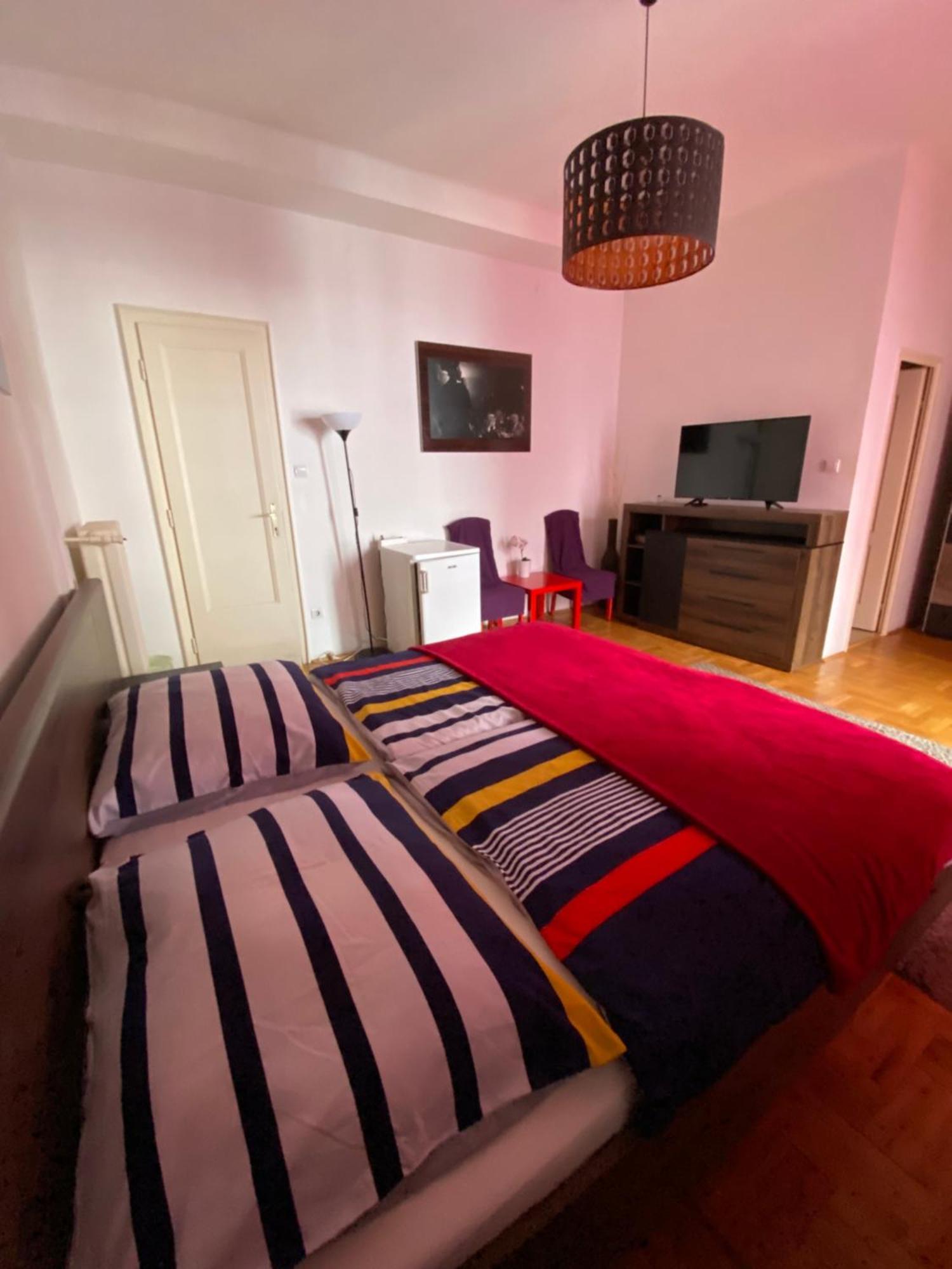 Apartment And Rooms Heart Of The City Budapest Luaran gambar
