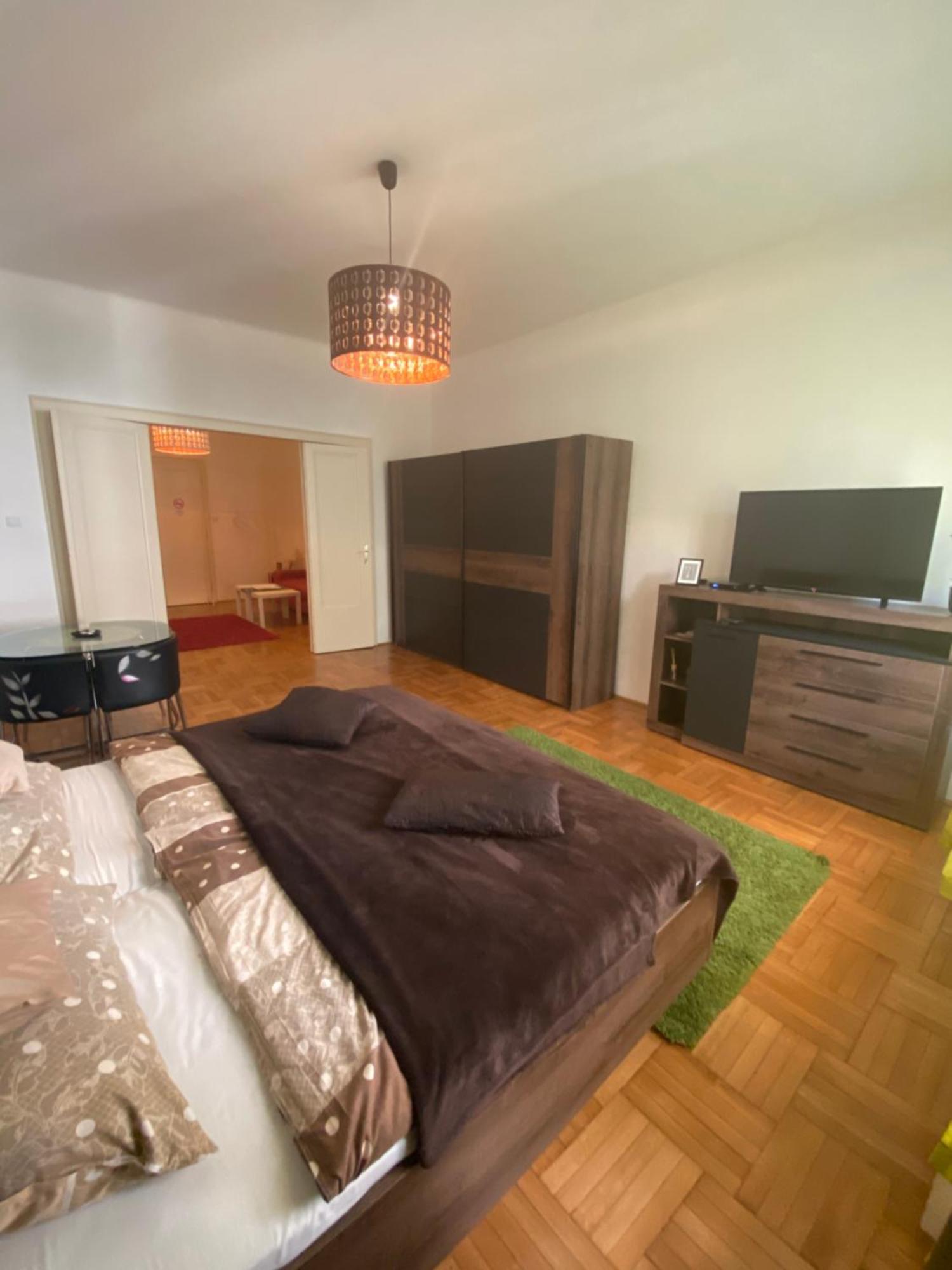 Apartment And Rooms Heart Of The City Budapest Luaran gambar